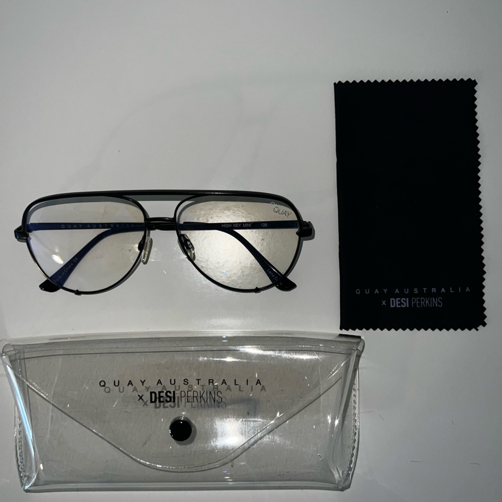 Quay x Desi High Key Blue light glasses